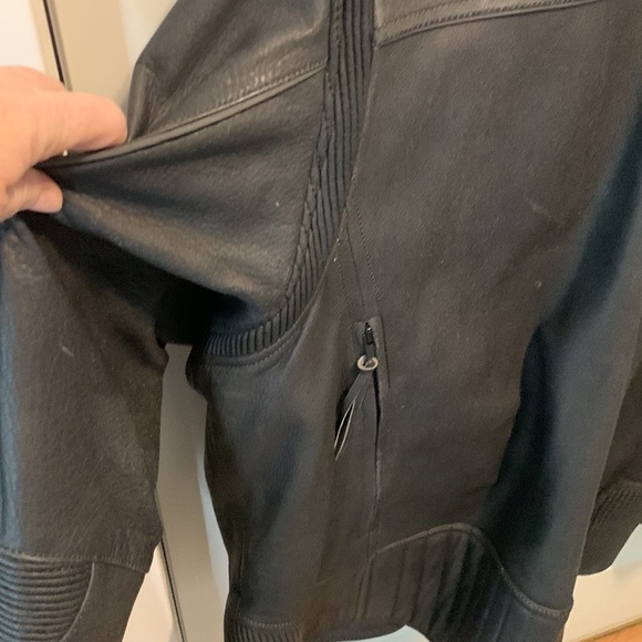 Men’s Harley Davidson black leather, mesh lined coat. Size 3XL. - Picture 4 of 9